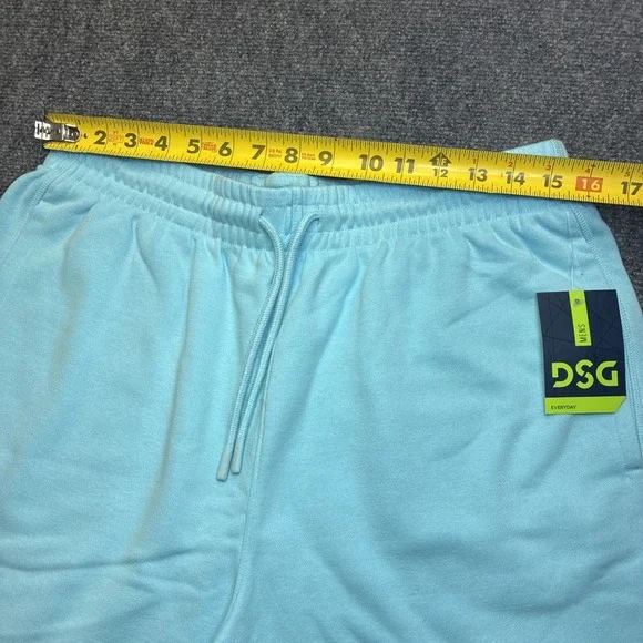 DSG Gym Shorts Men's Medium - Picture 5 of 10